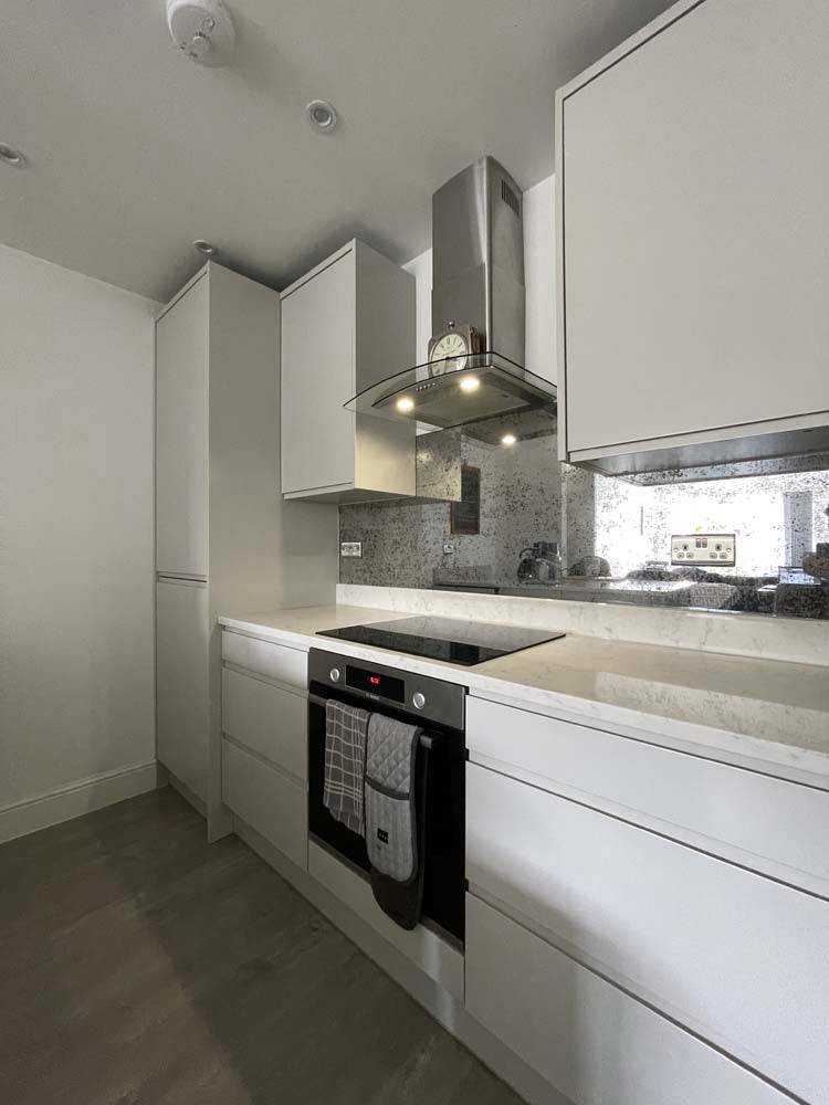 Antique Toughened Mirror - Silver - splashback - 6 - CreoGlass E-Shop