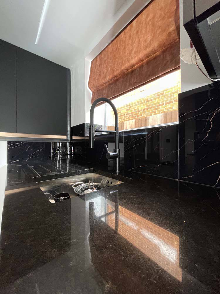 Black and Copper Printed Marble Glass Kitchen Splashback - CreoGlass E-Shop