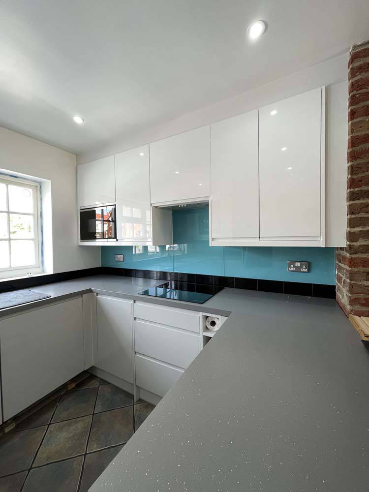Blue Diamond Colour Glass Splashback - CreoGlass E-Shop
