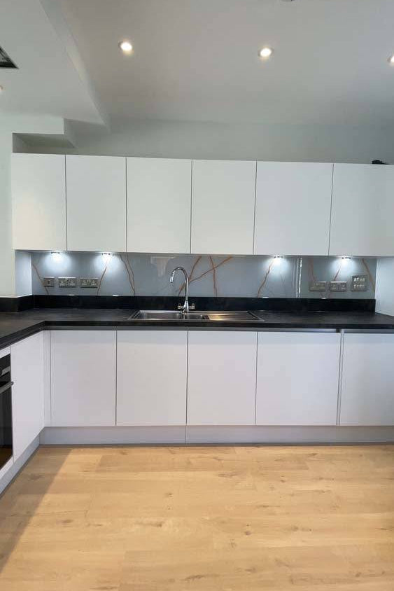 Copper - White Calacatta Splashback - CreoGlass E-Shop