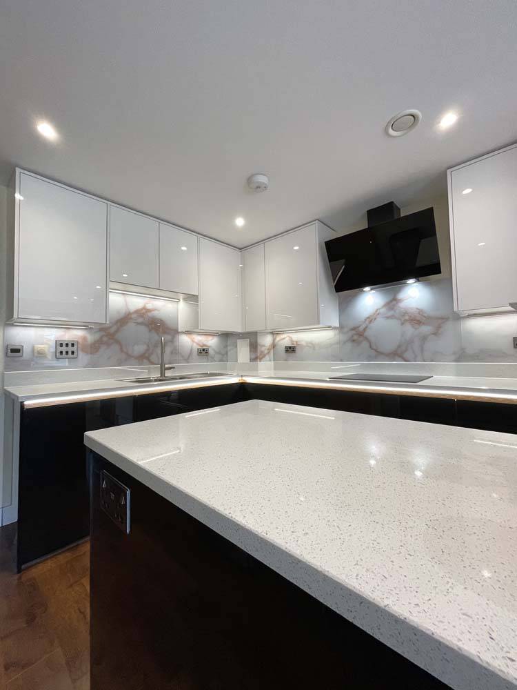 Copper - White Opera Splashback - CreoGlass E-Shop