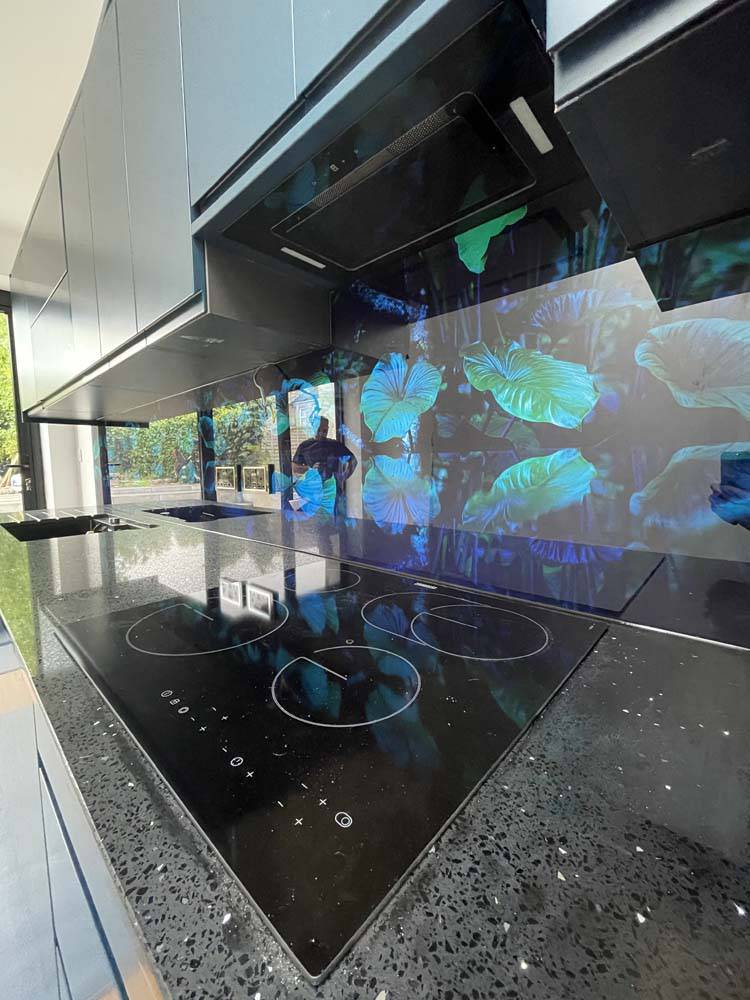 Jungle Leaves Printed Landscape Glass Kitchen Splashback - CreoGlass E-Shop