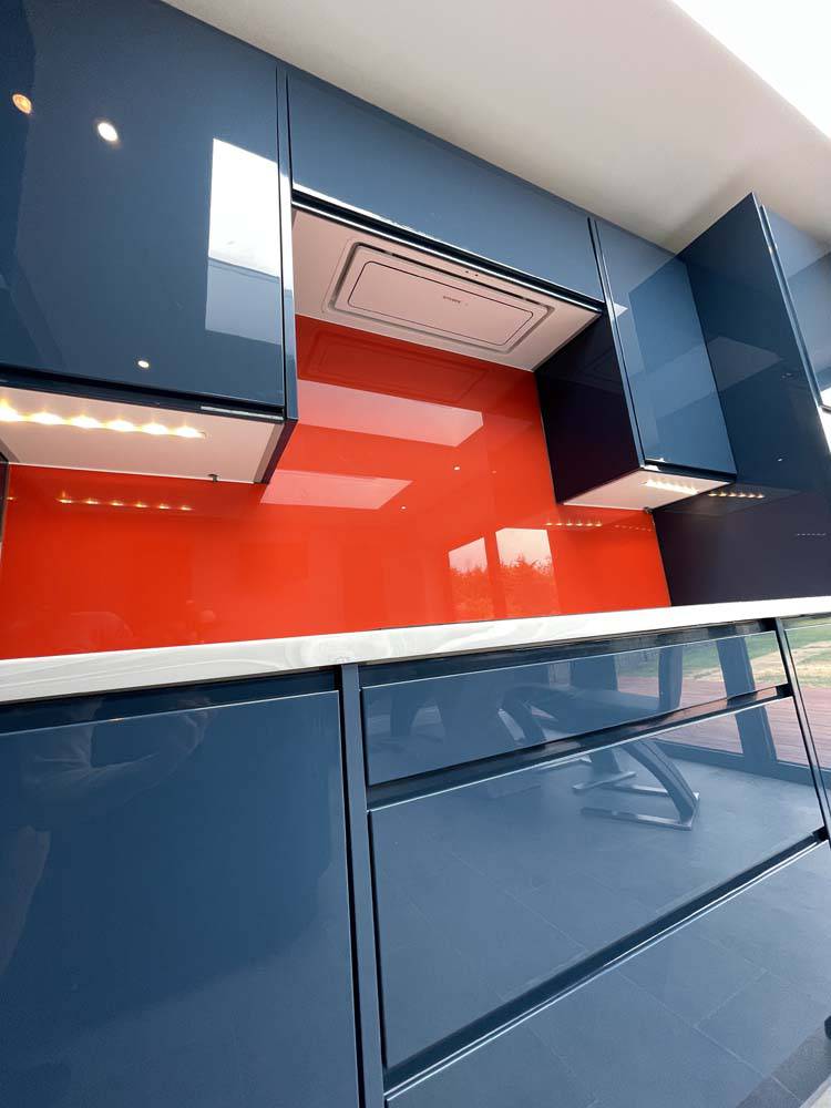 Signal Red Colour Glass Splashback - CreoGlass E-Shop