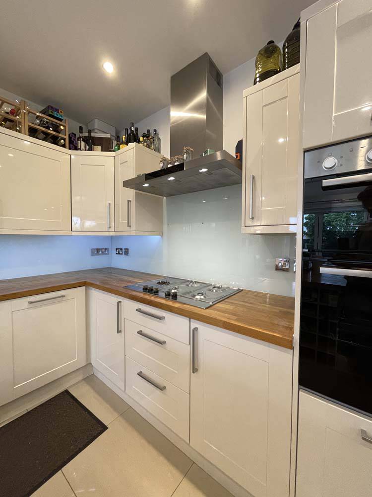 Soft Fauna 5 Colour Glass Splashback - CreoGlass E-Shop
