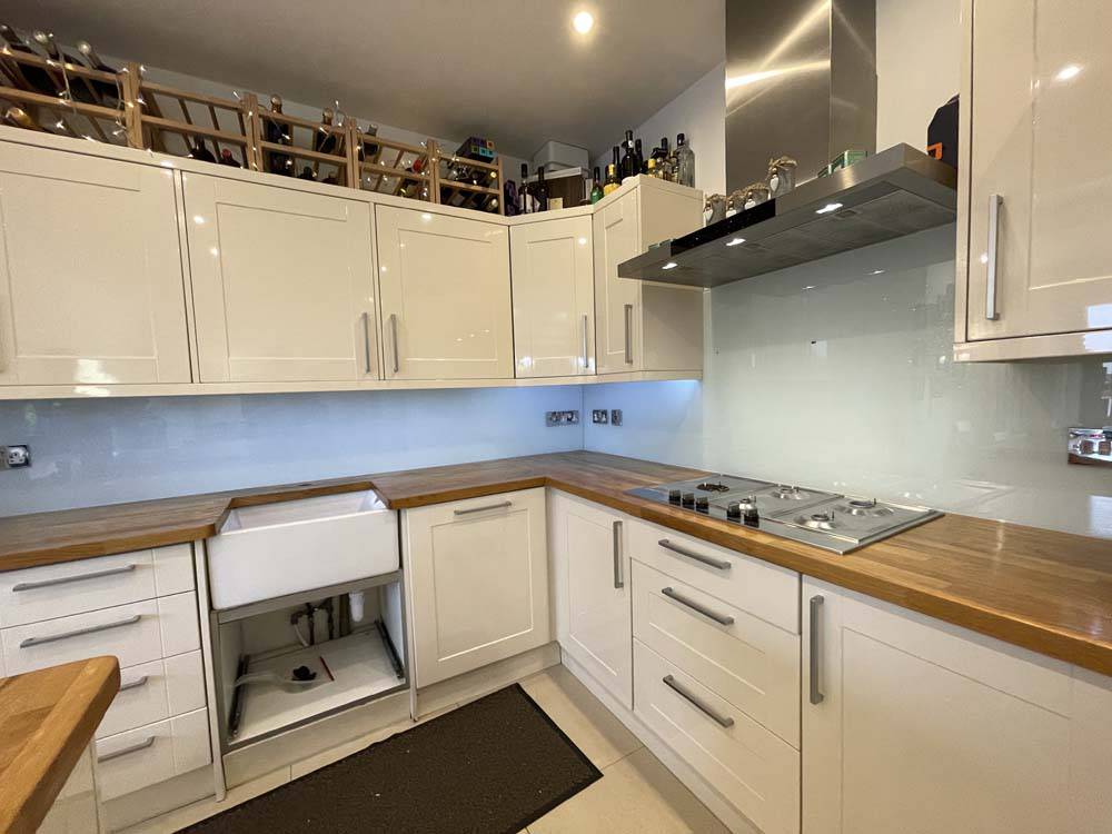 Soft Fauna 5 Colour Glass Splashback - CreoGlass E-Shop