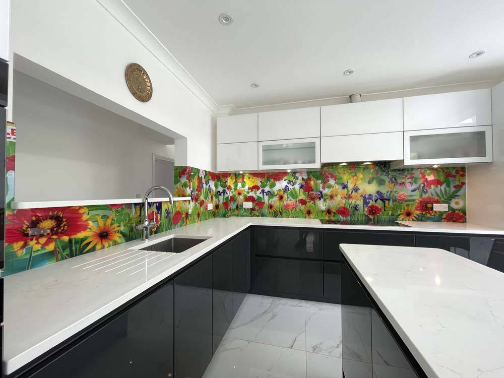 Vibrant Flowers Printed Glass Kitchen Splashback - CreoGlass E-Shop
