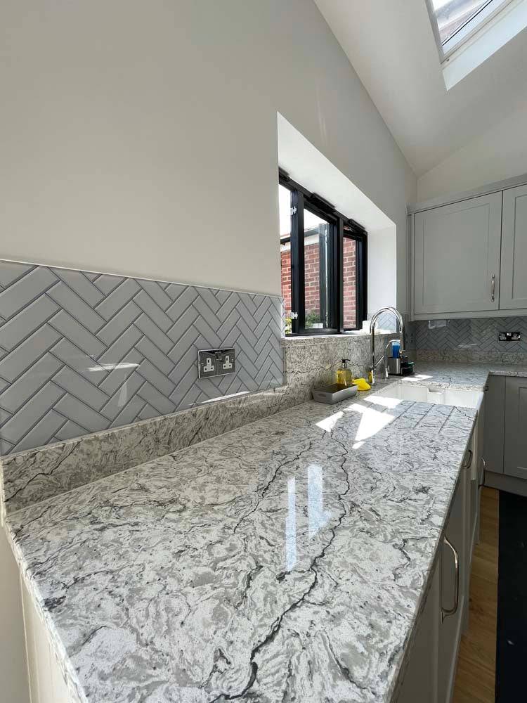 White and Black Printed Geometric Glass Kitchen Splashback - CreoGlass E-Shop