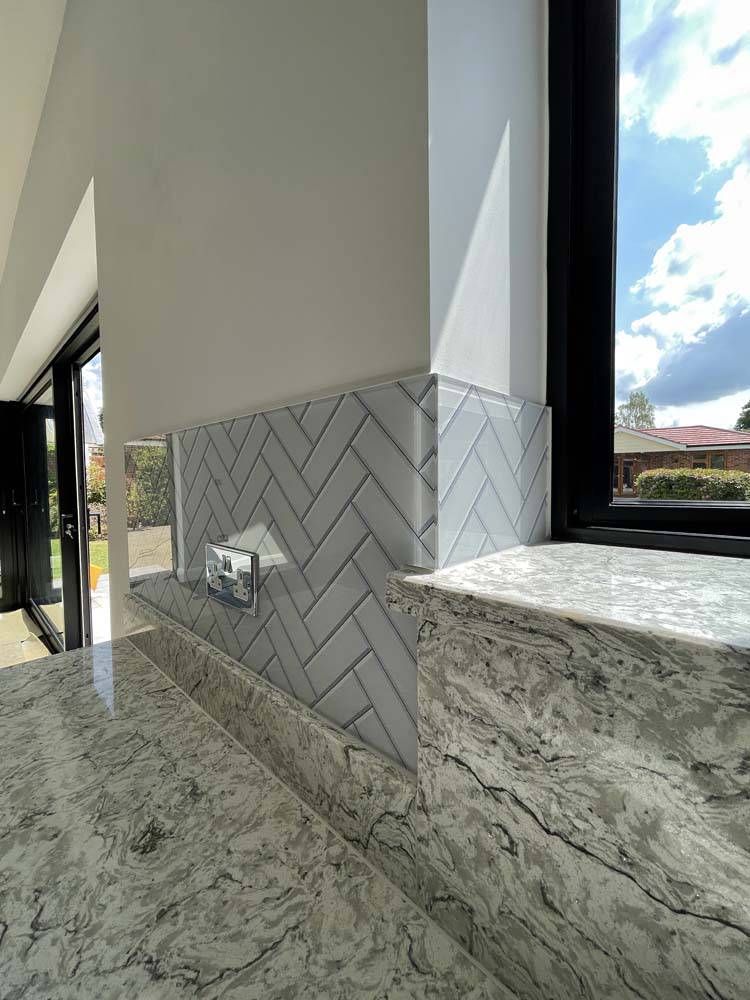 White and Black Printed Geometric Glass Kitchen Splashback - CreoGlass E-Shop