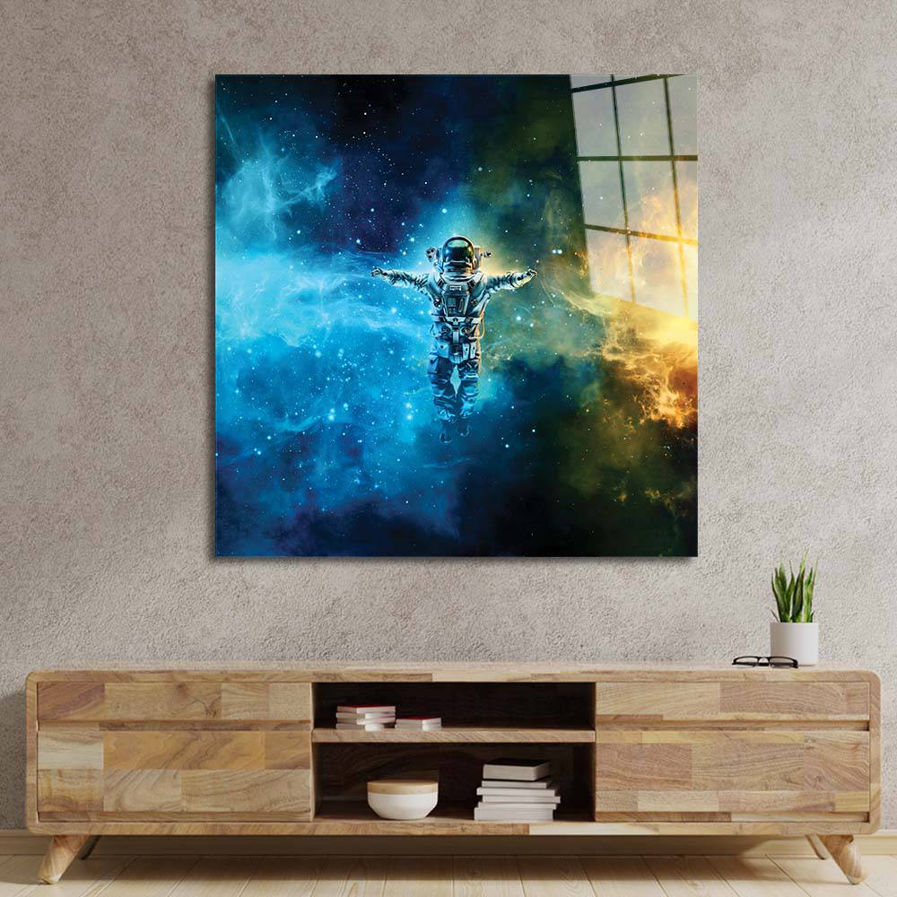 Cosmonaut in Space Classic Glass Wall Art - CreoGlass E-Shop