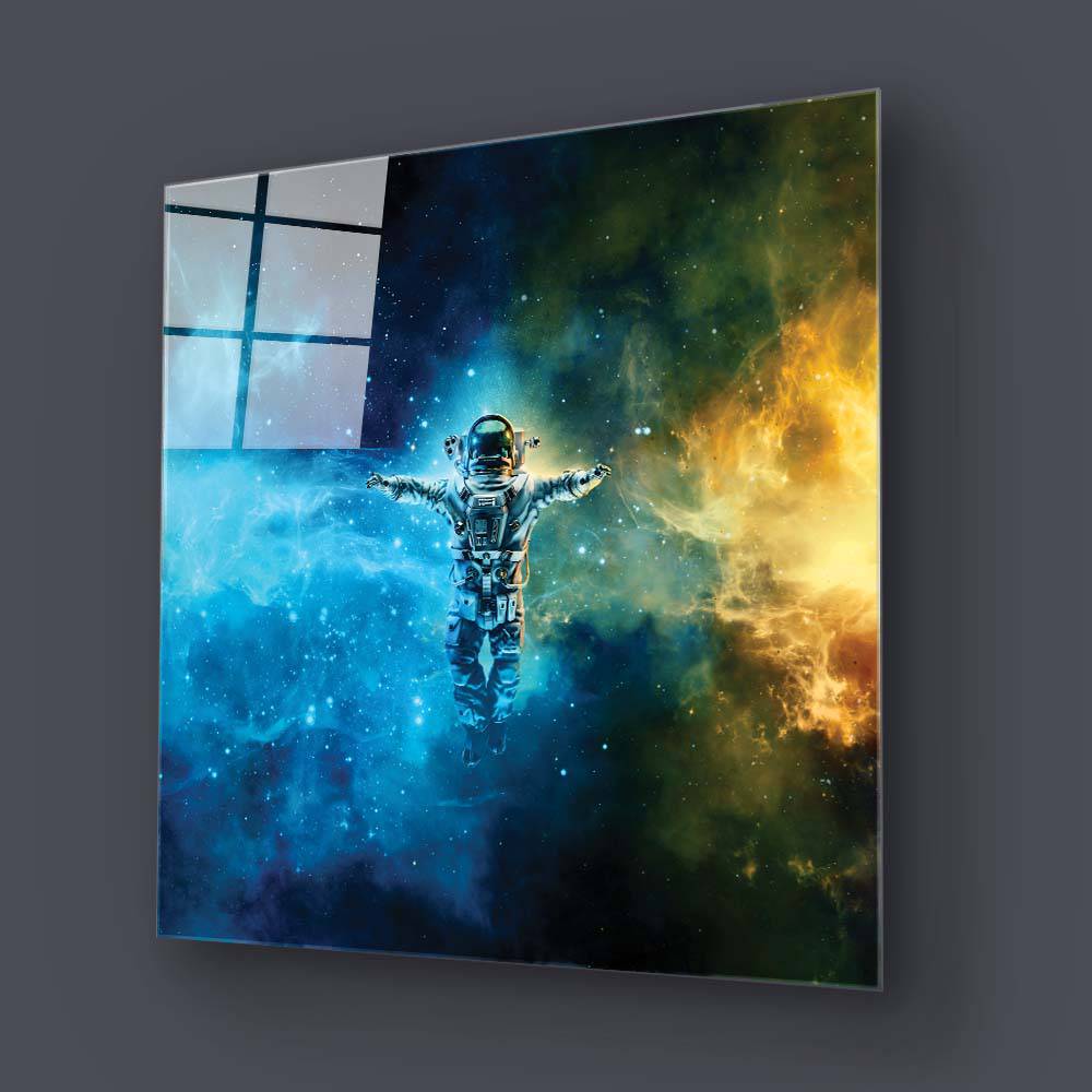 Cosmonaut in Space Classic Glass Wall Art - CreoGlass E-Shop