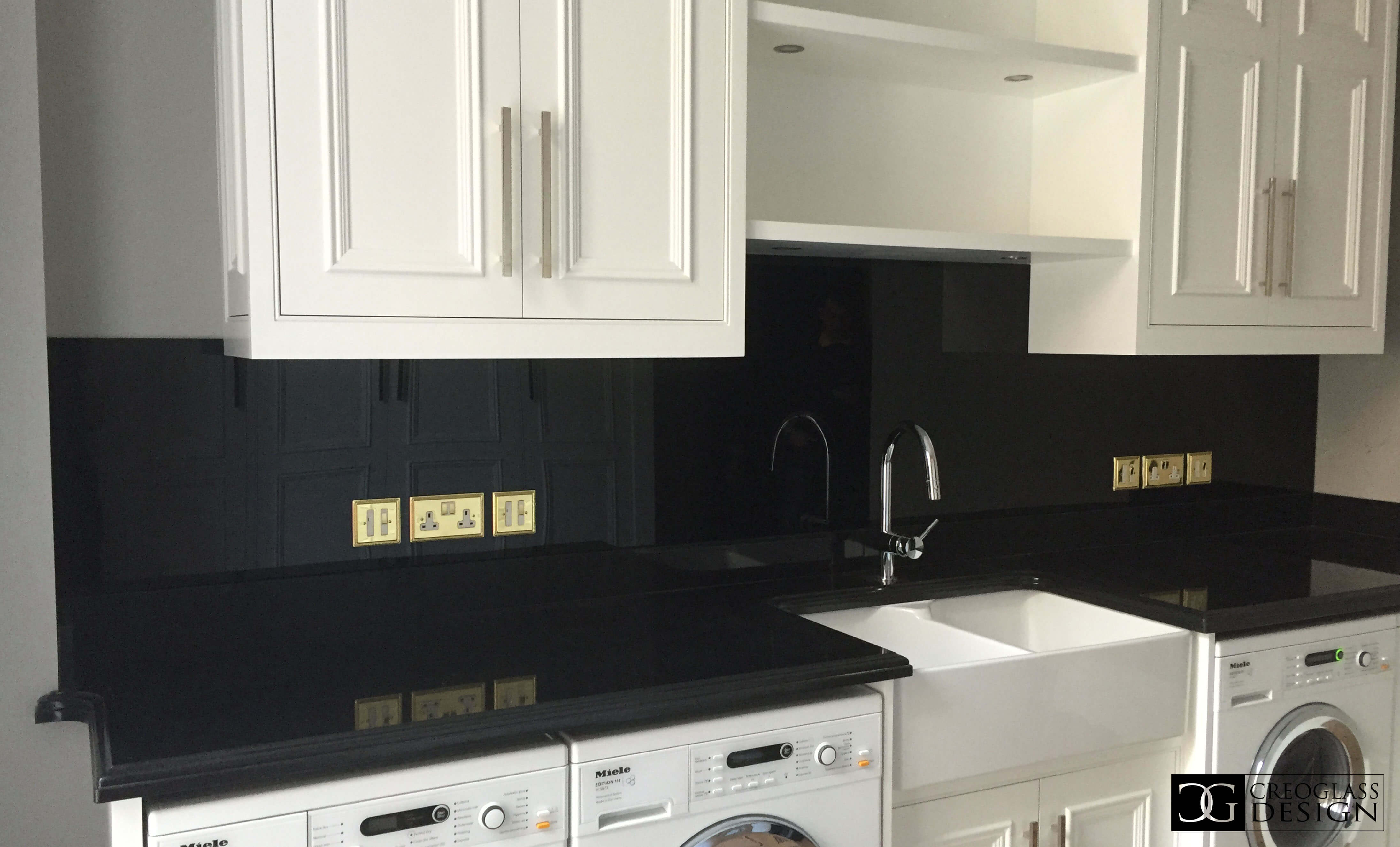 Jet Black Colour Glass Splashback - CreoGlass E-Shop