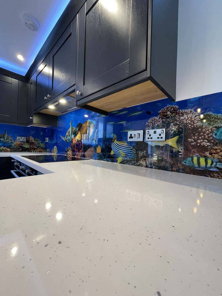 Aquarium Printed Glass Splashback - CreoGlass E-Shop