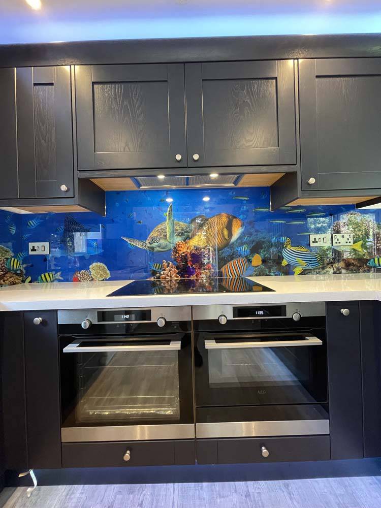 Aquarium Printed Glass Splashback - CreoGlass E-Shop