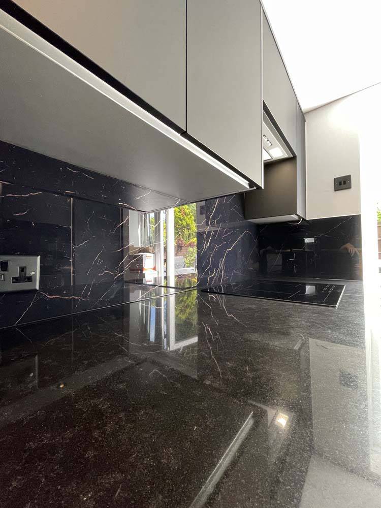 Black and Copper Printed Marble Glass Kitchen Splashback - CreoGlass E-Shop