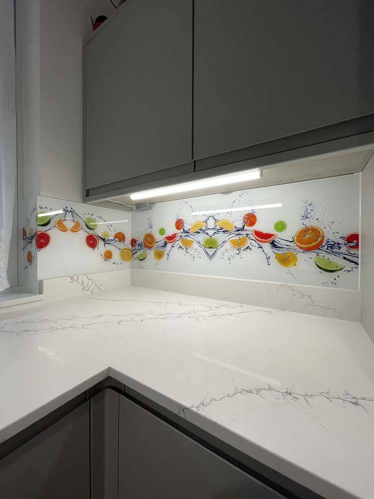 Citrus Fruits Water Printed Wave Glass Splashback - CreoGlass E-Shop