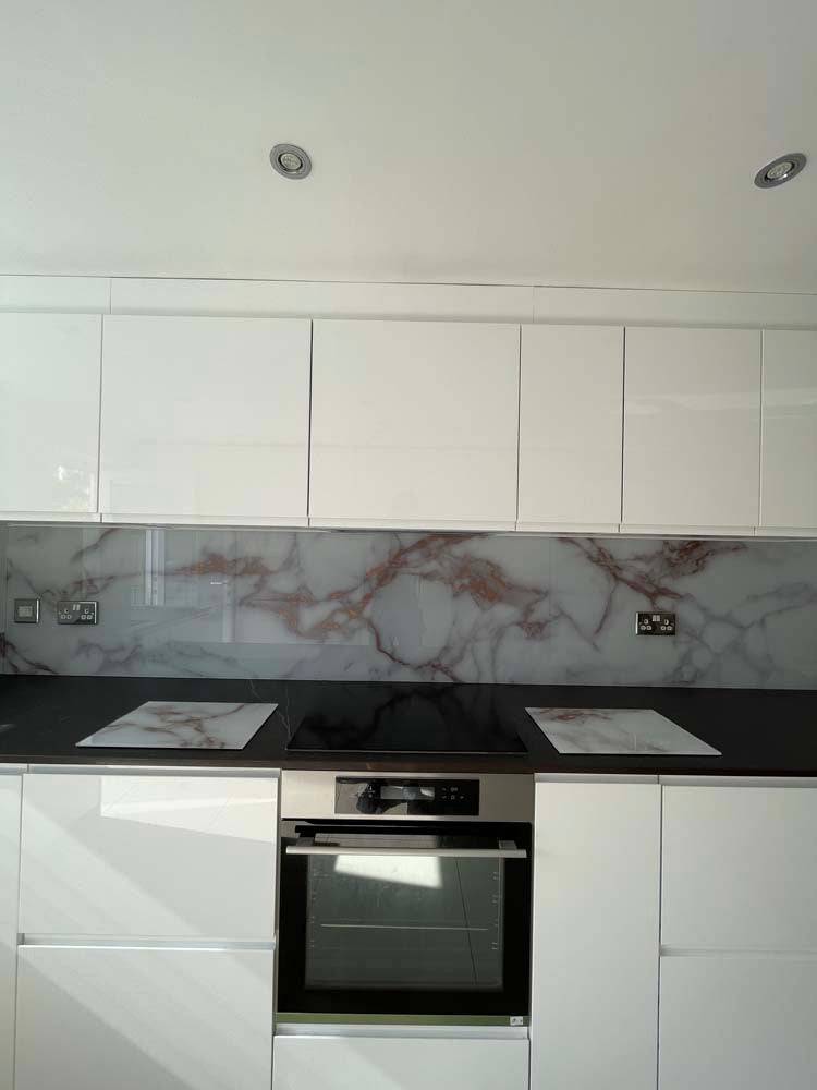 Copper - White Opera Splashback - CreoGlass E-Shop