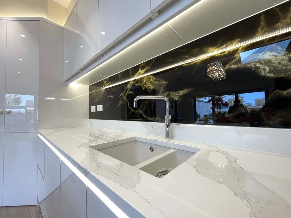 Golden - Black Opera Splashback - CreoGlass E-Shop