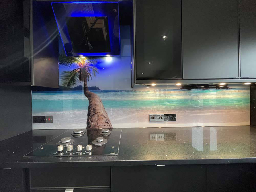 Palm Tree Beach Printed Glass Kitchen Splashback - Bespoke – Splashbacks 4U
