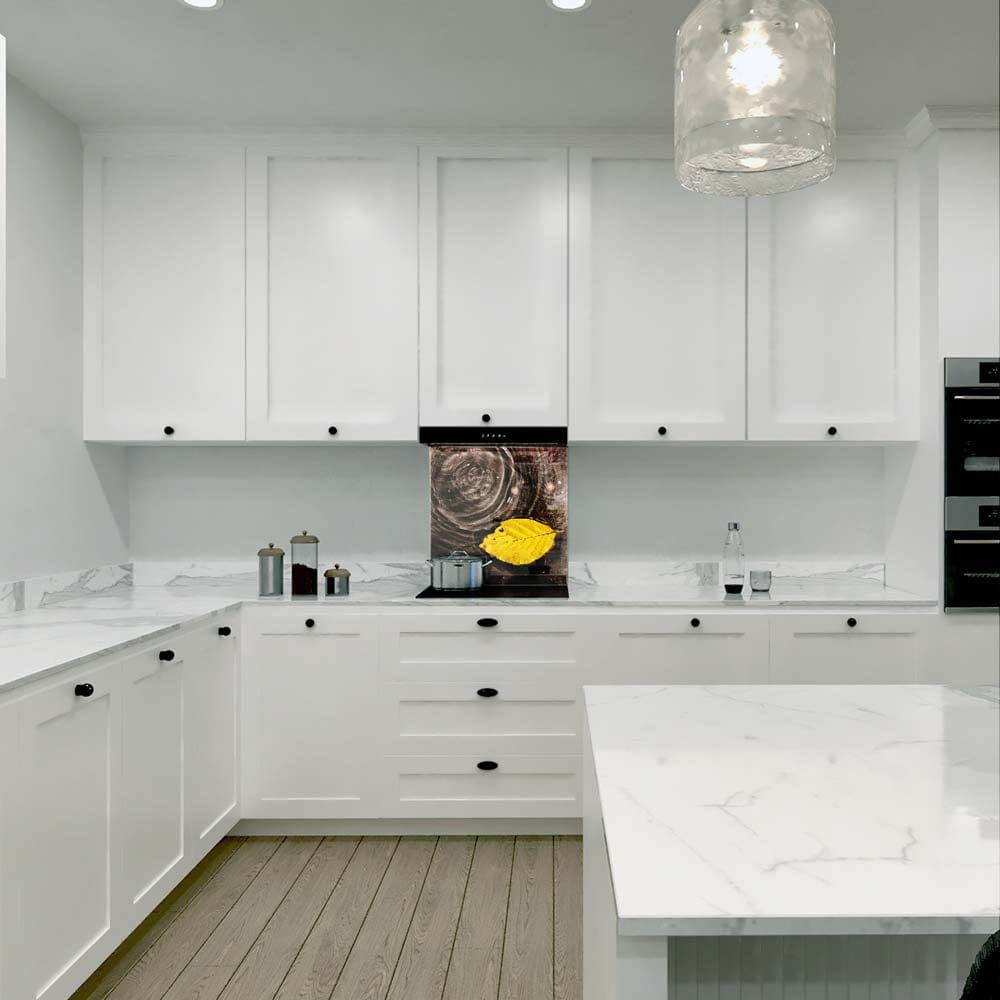 Fallen Autumn Leaf on Water Glass Kitchen Splashback