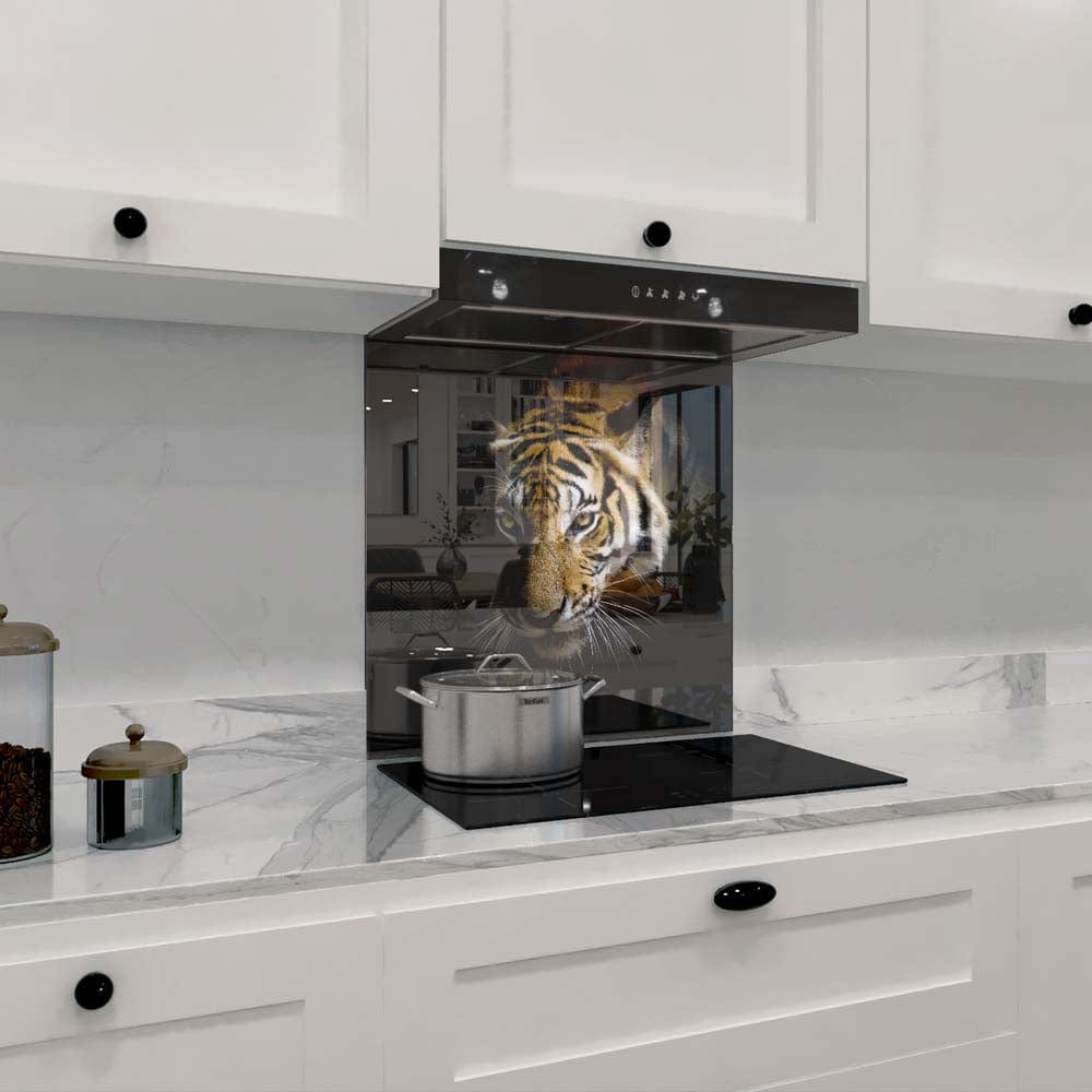Side-Facing Tiger Glass Kitchen Splashback